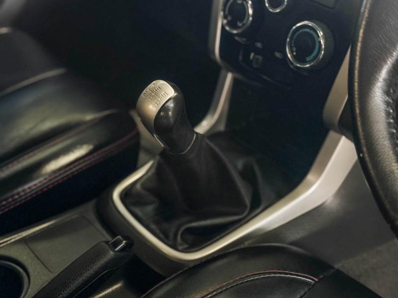 D-MAX CAB 2.5 Z Ddi DA HI LANDER