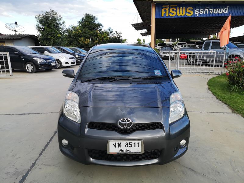 YARIS​ 1.5​ RS,A/T