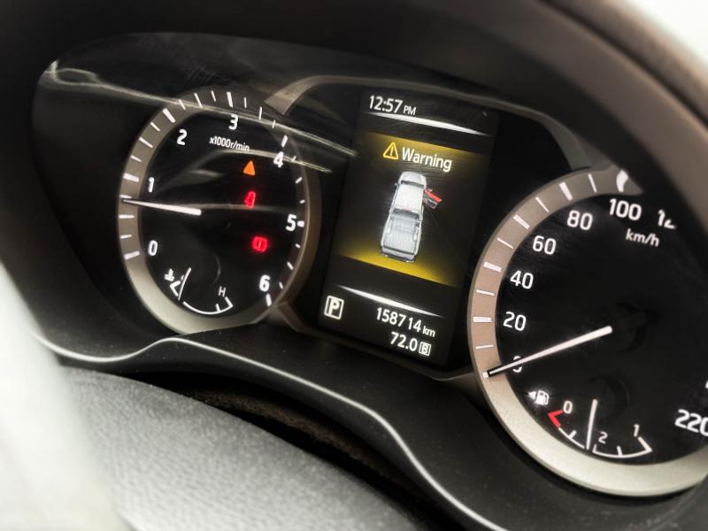 NAVARA NP300 KING CAB 2.5 V CALIBER