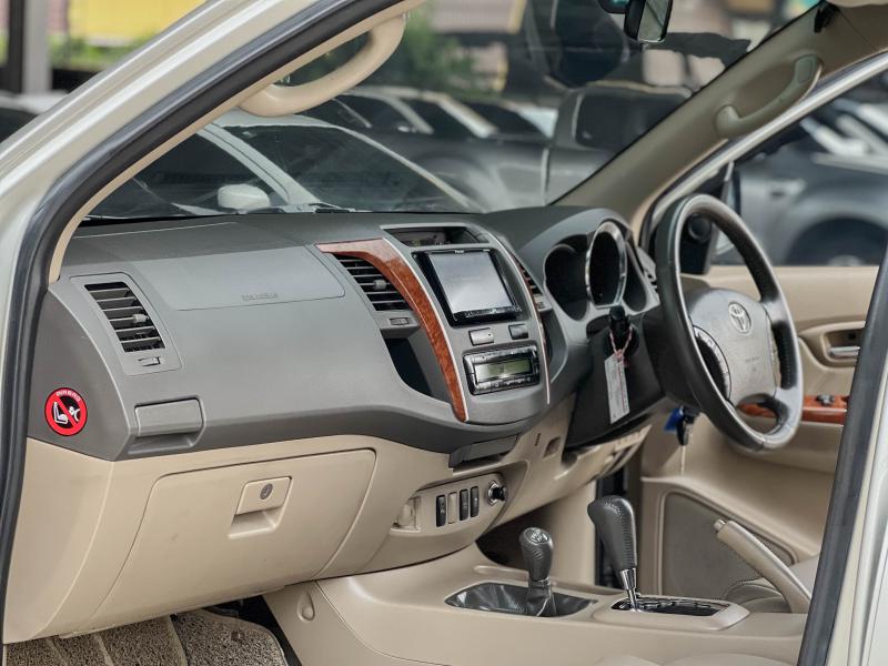 FORTUNER 3.0 V VSC 4WD