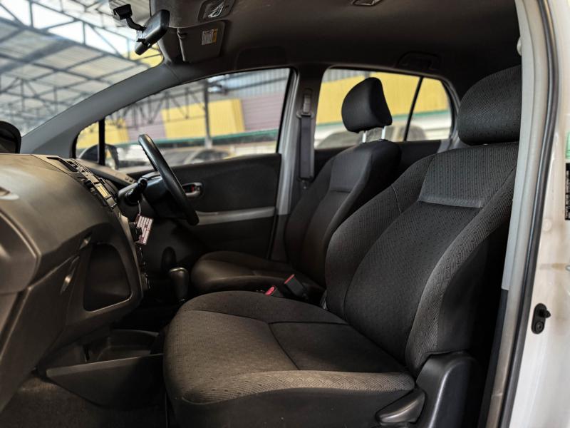 YARIS 1.5 E
