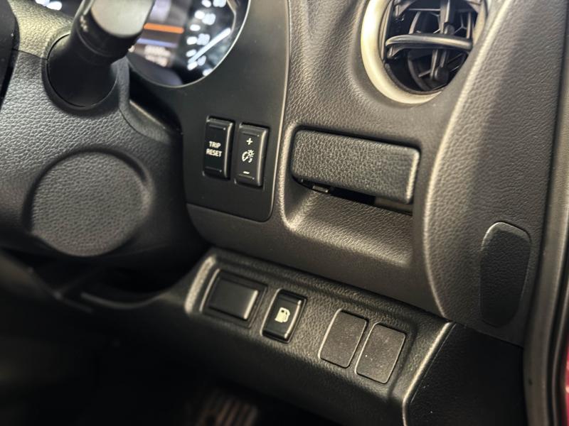 NAVARA 4DR 2.5 EL BLACKEDITION 
