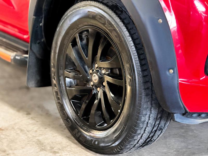 NAVARA 4DR 2.5 EL BLACKEDITION 