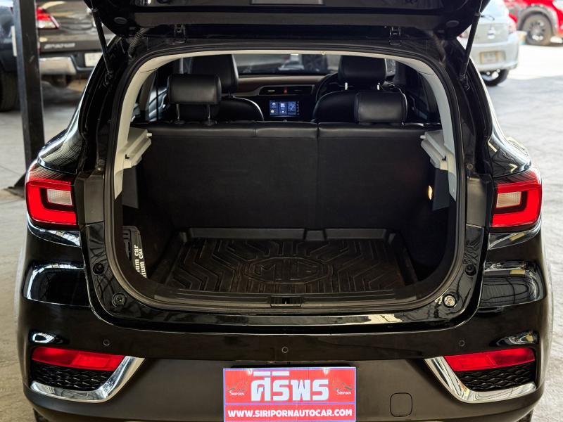 MG ZS 1.5 X SUNROOF I-SMART