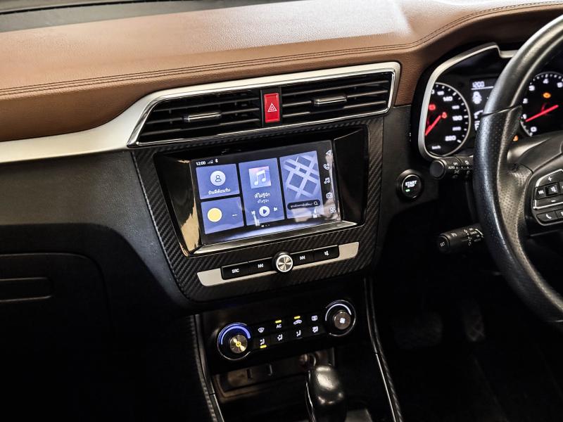 MG ZS 1.5 X SUNROOF I-SMART