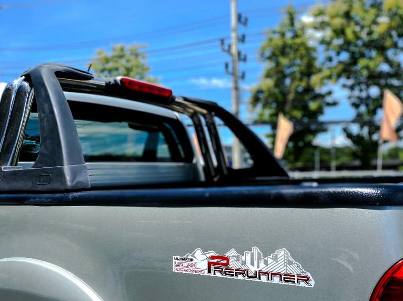 VIGO CHAMP 4DR 2.5 E PRERUNNER 