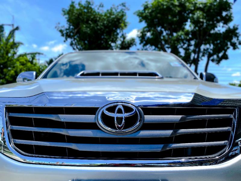 VIGO CHAMP 4DR 2.5 E PRERUNNER 