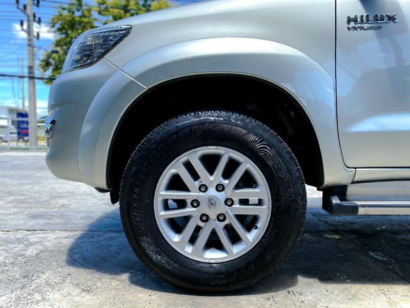 VIGO CHAMP 4DR 2.5 E PRERUNNER 