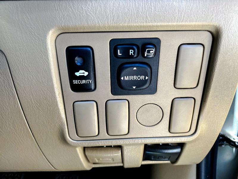 VIGO CHAMP 4DR 2.5 E PRERUNNER 