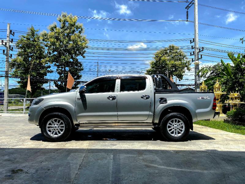 VIGO CHAMP 4DR 2.5 E PRERUNNER 