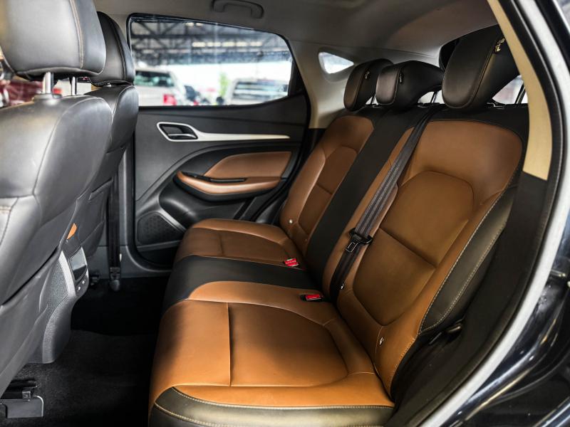 MG ZS 1.5 X-SUNROOF i-SMART