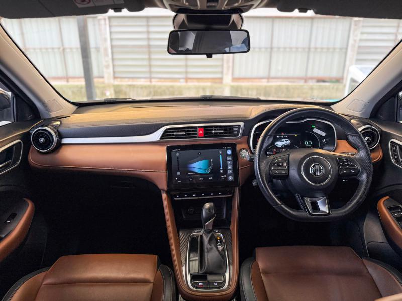 MG ZS 1.5 X-SUNROOF i-SMART