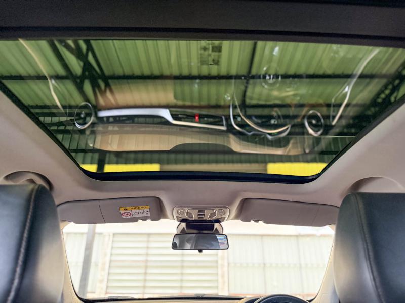 MG ZS 1.5 X-SUNROOF i-SMART