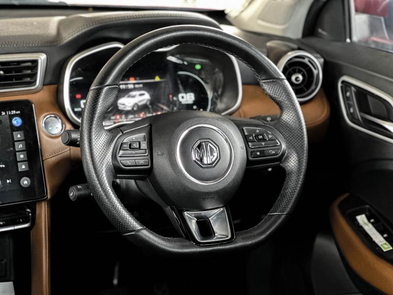 MG ZS 1.5 D i-SMART