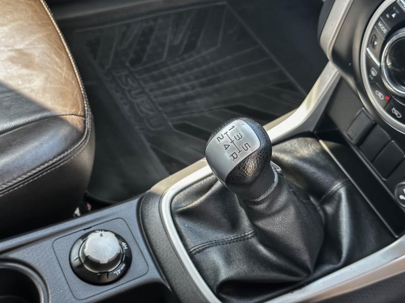 D-MAX VCROSS 4DR 3.0 Z Ddi VGS 4X4