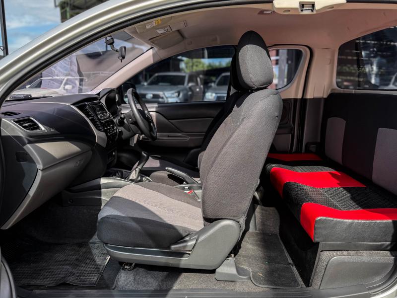 TRITON MEGA CAB 2.5 GLX