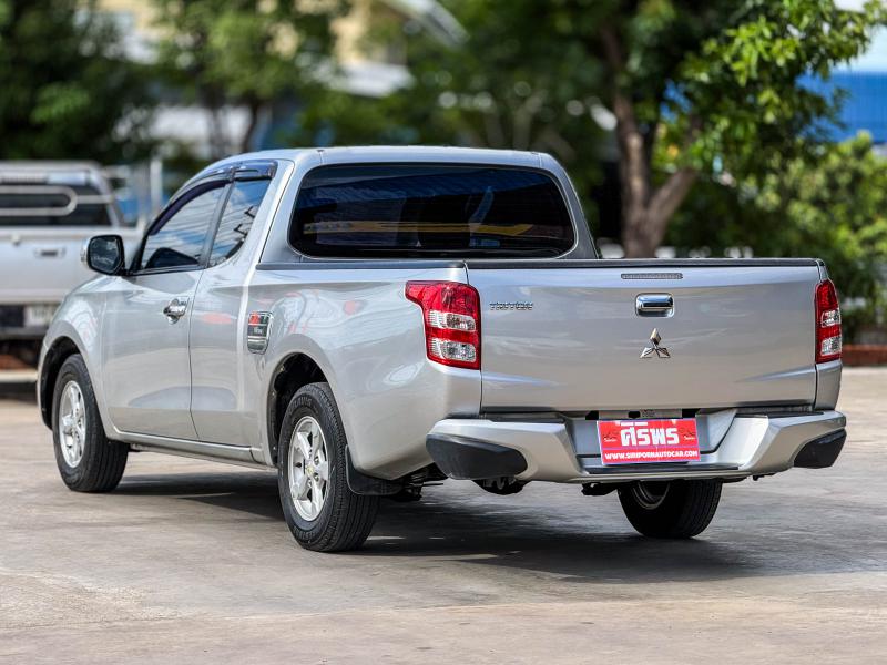 TRITON MEGA CAB 2.5 GLX