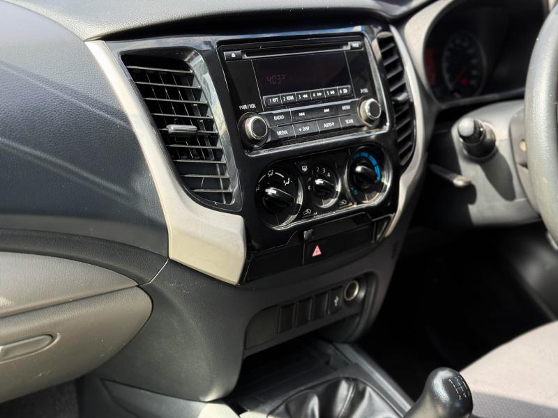 TRITON MEGA CAB 2.5 GLX