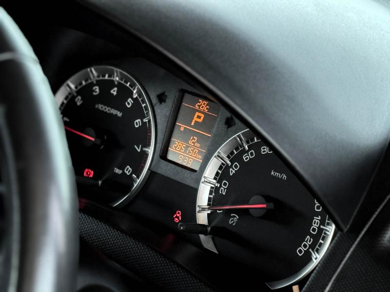 SWIFT 1.2L GLX CVT 