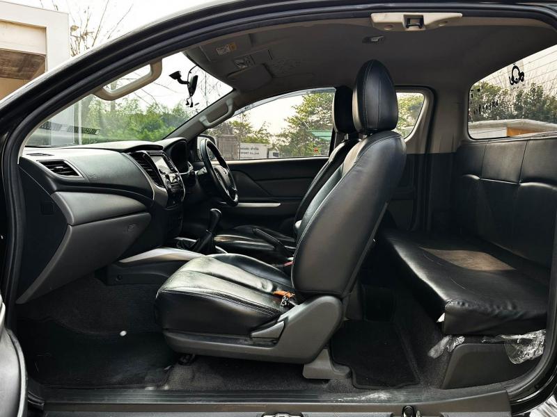 TRITON PLUS MEGA CAB 2.4 GLS LTD