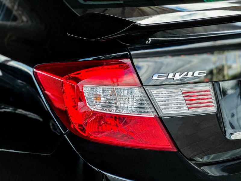 CIVIC FB 1.8 ES i-VTEC 