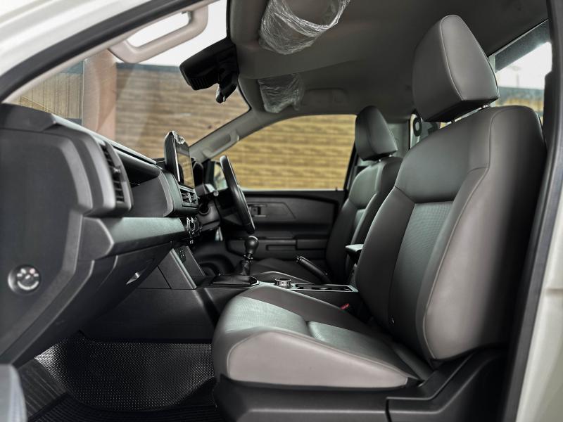 TRITON SINGLE CAB 2.4 PRO 4WD