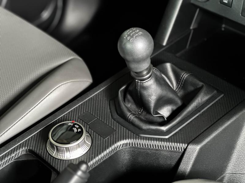 TRITON SINGLE CAB 2.4 PRO 4WD