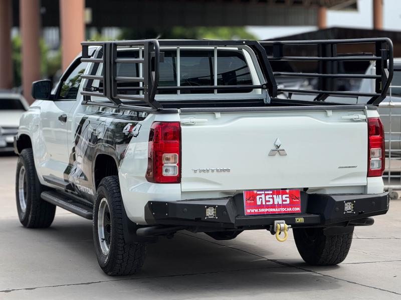 TRITON SINGLE CAB 2.4 PRO 4WD