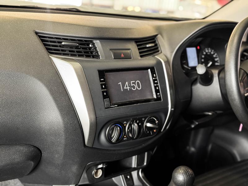 NAVARA KING CAB NP300 2.5 SL