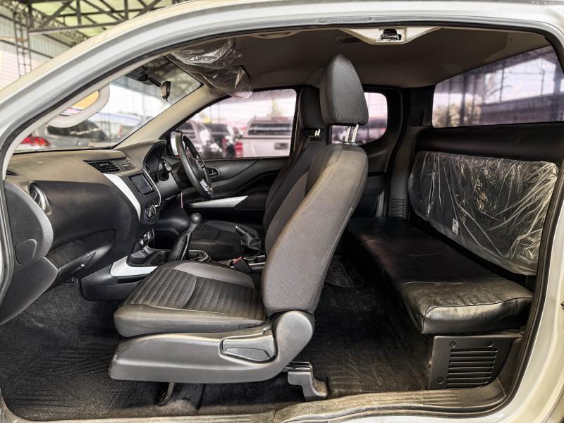 NAVARA KING CAB NP300 2.5 SL