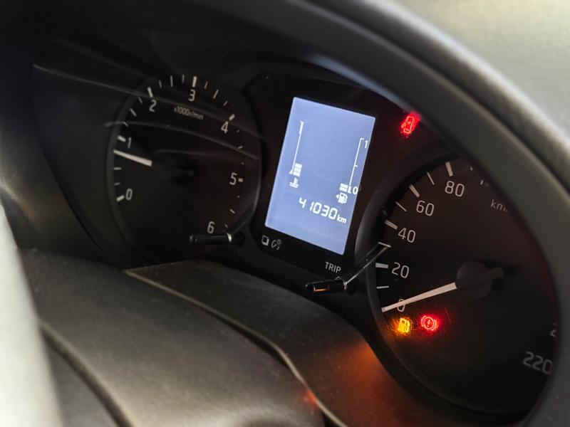NAVARA KING CAB NP300 2.5 SL