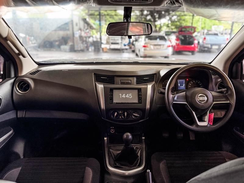 NAVARA KING CAB NP300 2.5 SL