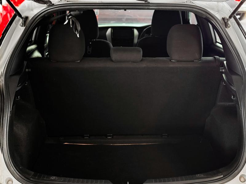 YARIS HACTHBACK 1.2 J CVT